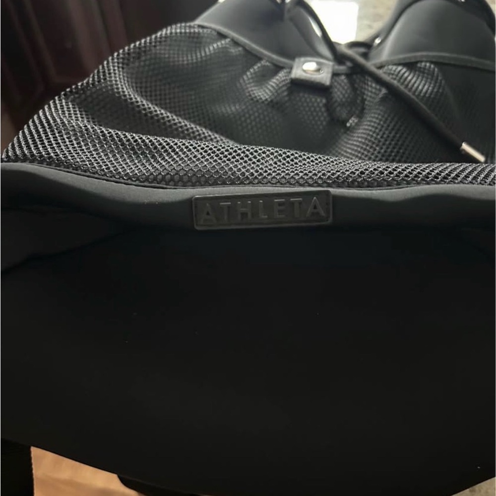 Athleta Diem Bucket Bag - Picture 3 of 4